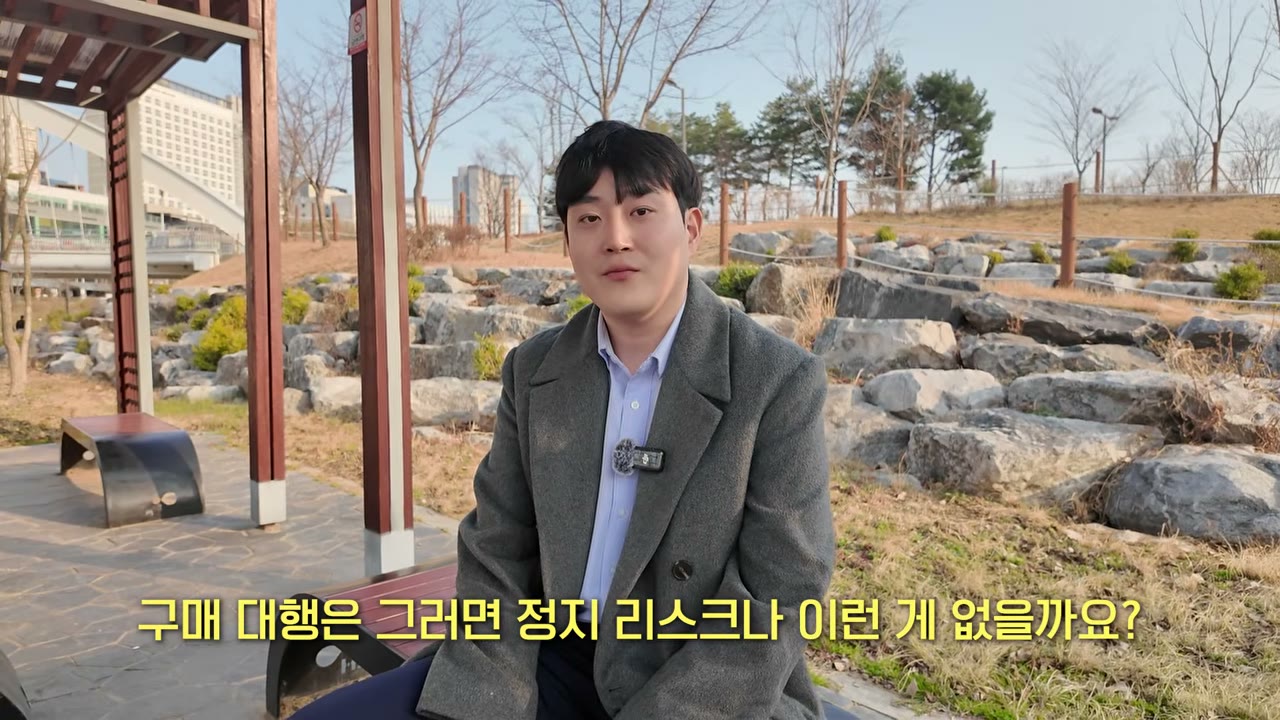 대량 자동 업로드가 아니라 직접 소싱·업로드